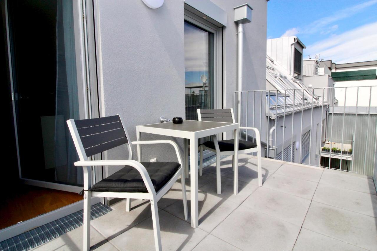 Modern Balcony Apartment With Pool Close To Lake In "Donaustadt" เวียนนา ภายนอก รูปภาพ